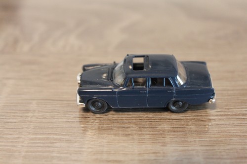Brekina mercedes benz 190 blau - benz,