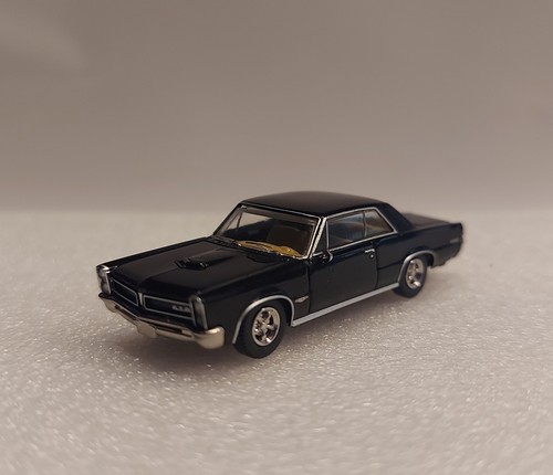 Brekina 18100 pontiac - brekina,