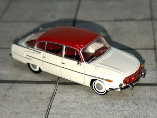 Brekina 27328 modell 87 - modell, 1/87
