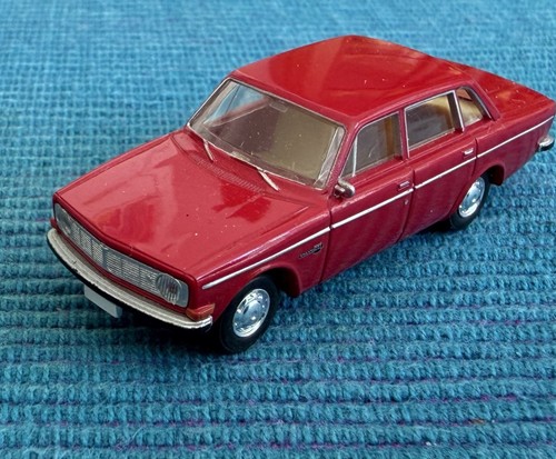 Volvo 140 brekina rot - 140,,